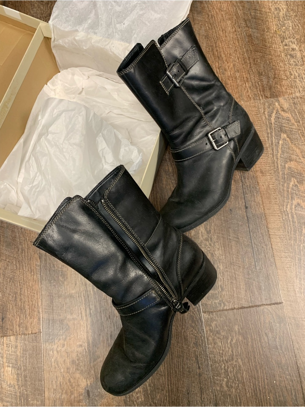 Clarks Black Mayfair Oasis Boots Size 9.5 Very Good Condition With Box